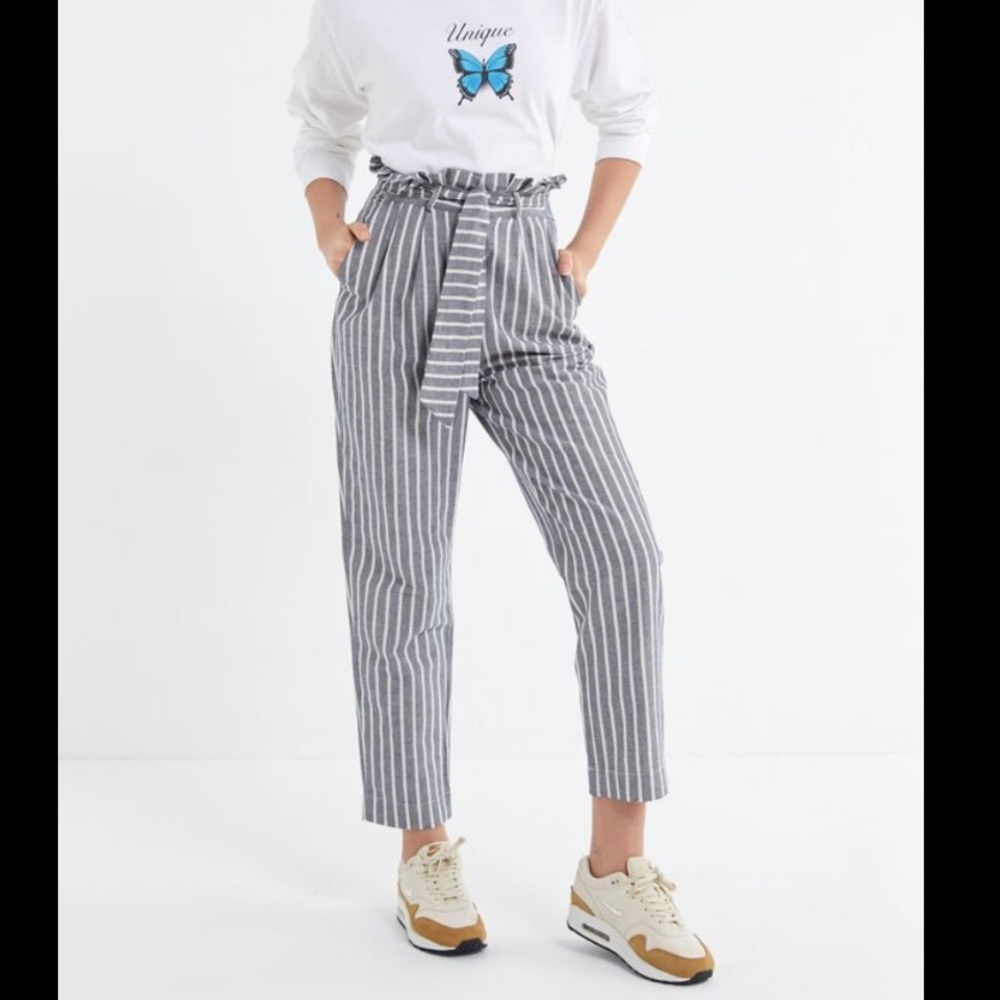 UO Paper Bag Waist Blue & White Striped Crops Size 10